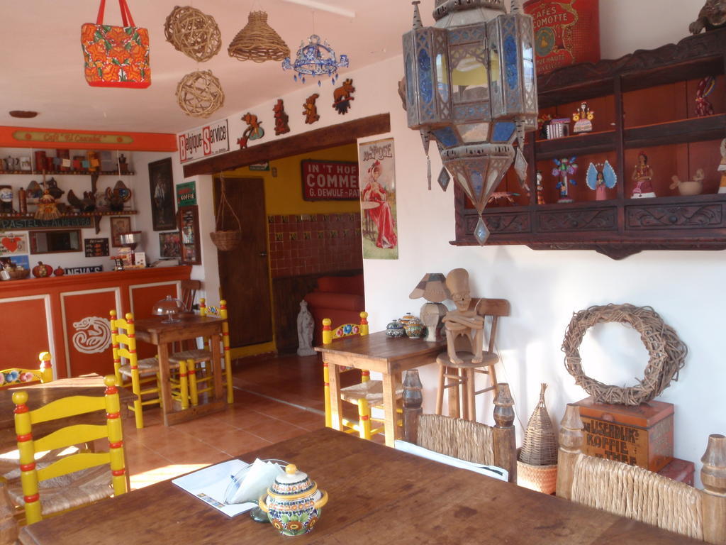 Hostal El Cascabel โชลูลา ภายนอก รูปภาพ