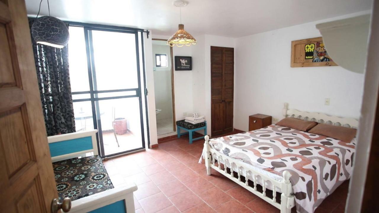 Hostal El Cascabel โชลูลา ภายนอก รูปภาพ